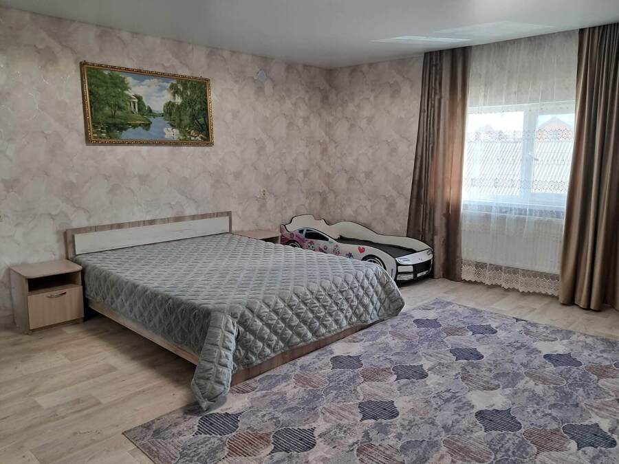 Аренда второго этажа дома с бассейном и батутом - arenda-soliletsk.ru