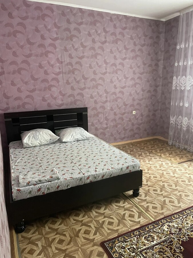 Трёхкомнатная квартира площадью 100 кв.м. - arenda-soliletsk.ru